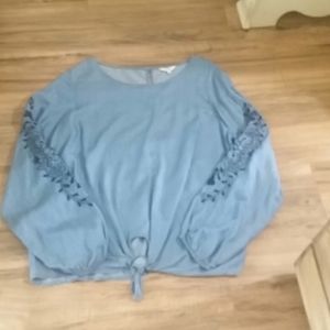 Crown&Ivy top size lg